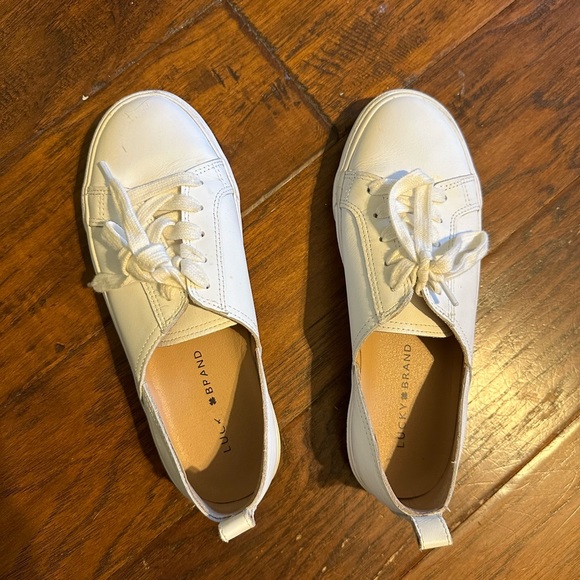 Lucky Dansbey Sneaker - Picture 8 of 11